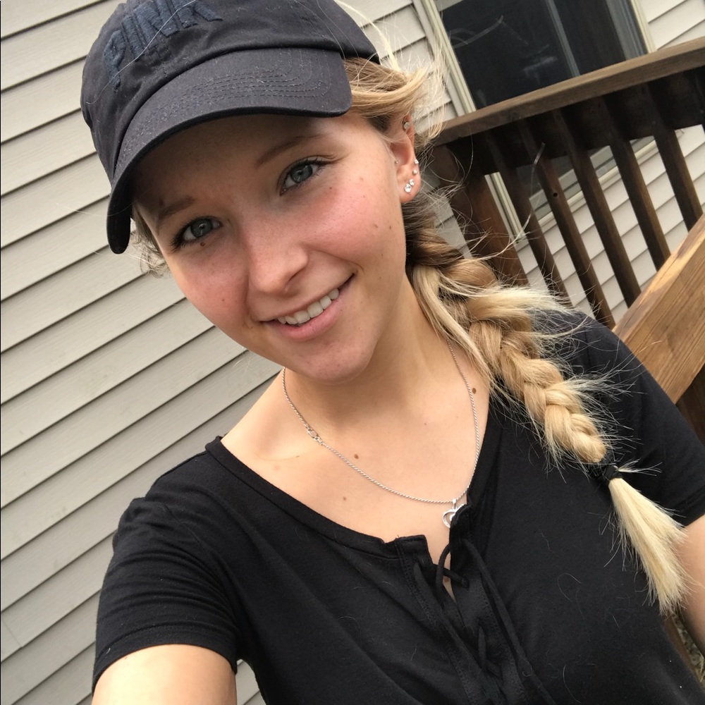 Meet your Posher, Hanna